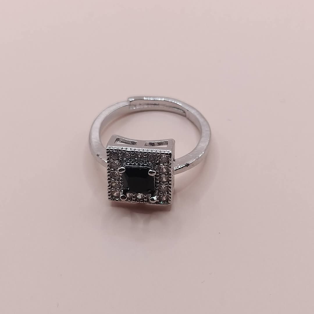 W 18k Gold plated Atrificale Ring